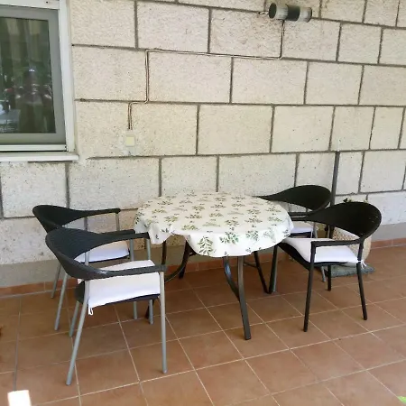 Tiha *
