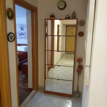 Tiha Apartment Split